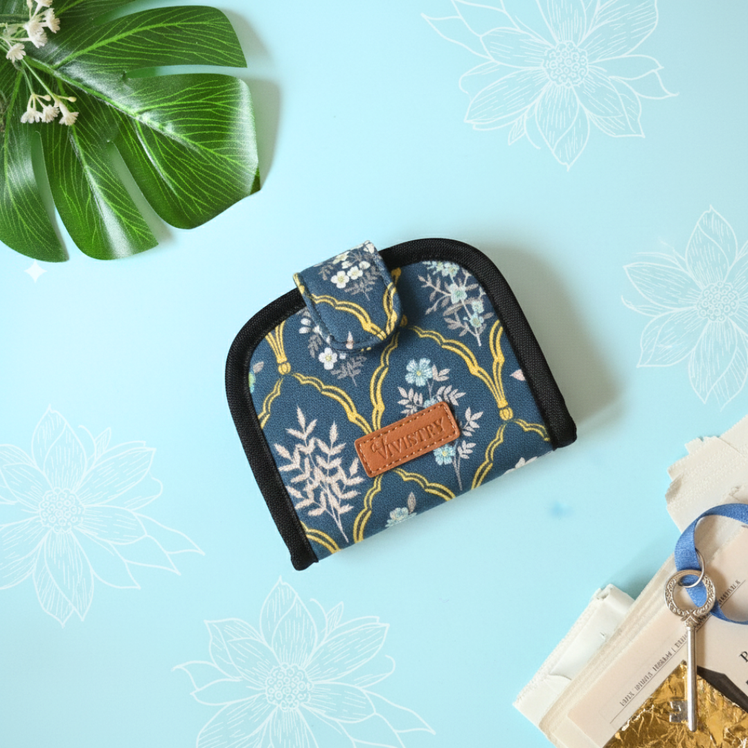 Women Handmade Canvas Compact Foldable Wallet - Blue Trellis