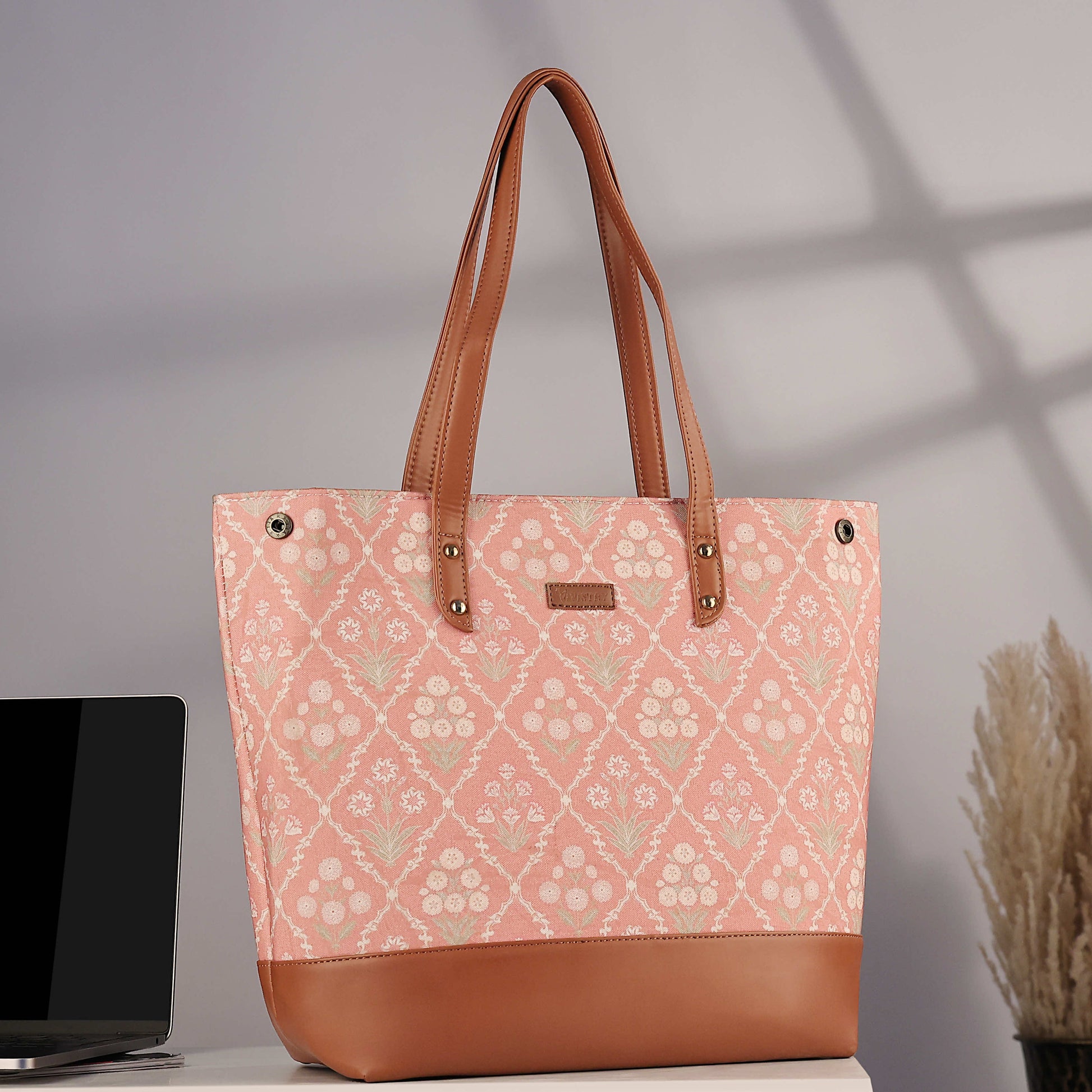 Blush Trellis Classic City Tote - Vivistry