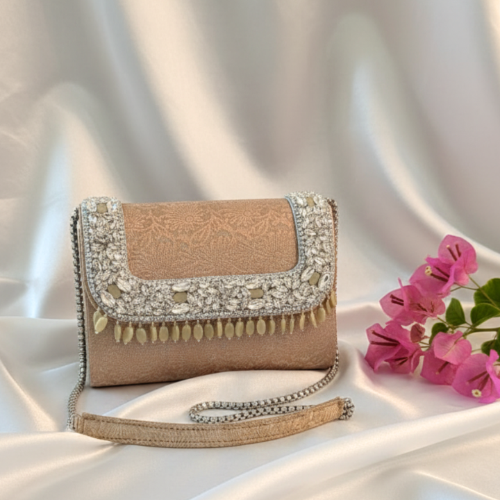 Crystal_Beaded_Clutch_Sling_Bag_Vivistry